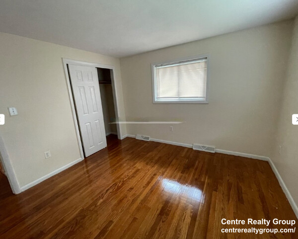 23 Oxford Circle, Belmont