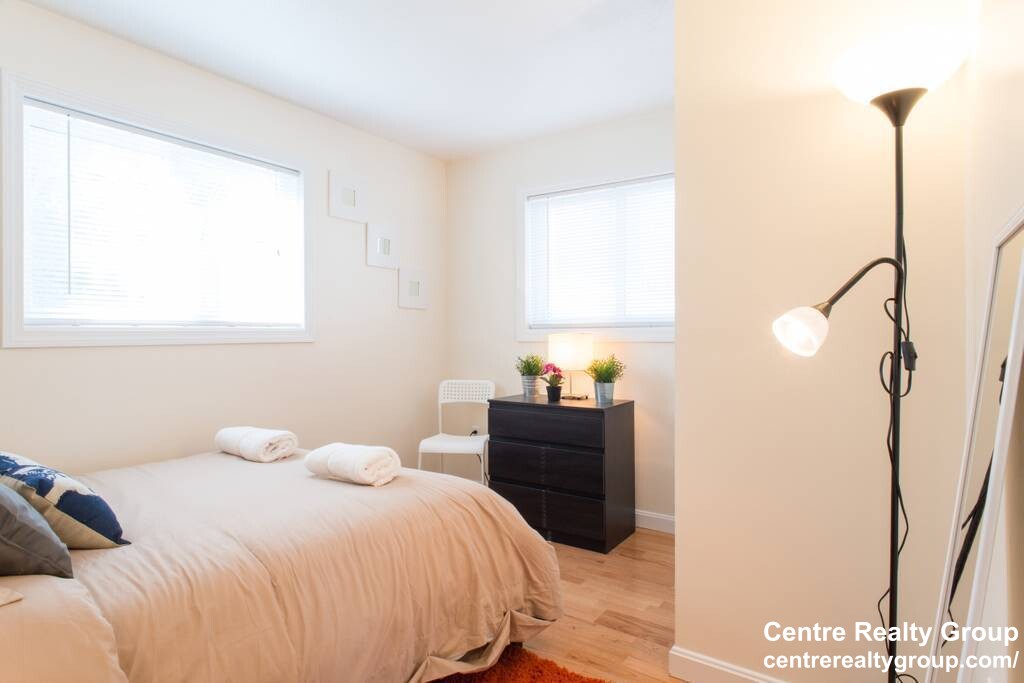 75 Thingvalla Ave, Belmont