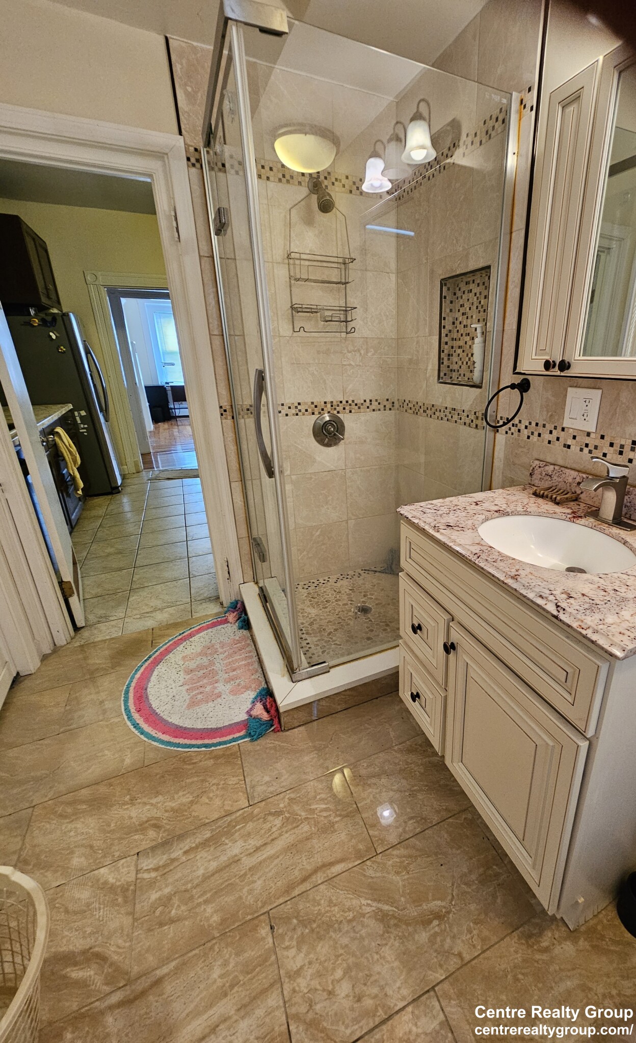 136 Middlesex Rd, Chestnut Hill