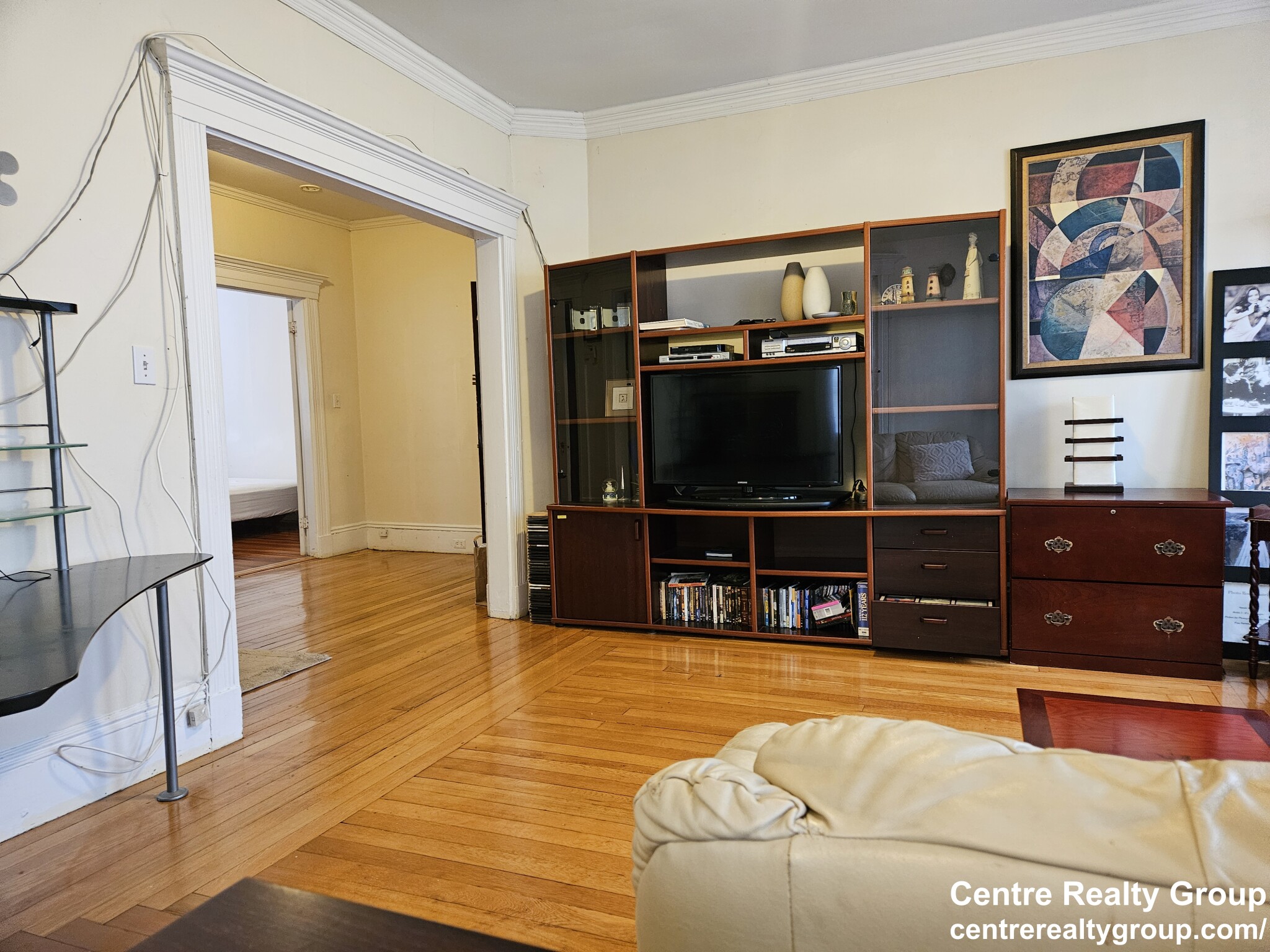 136 Middlesex Rd, Chestnut Hill