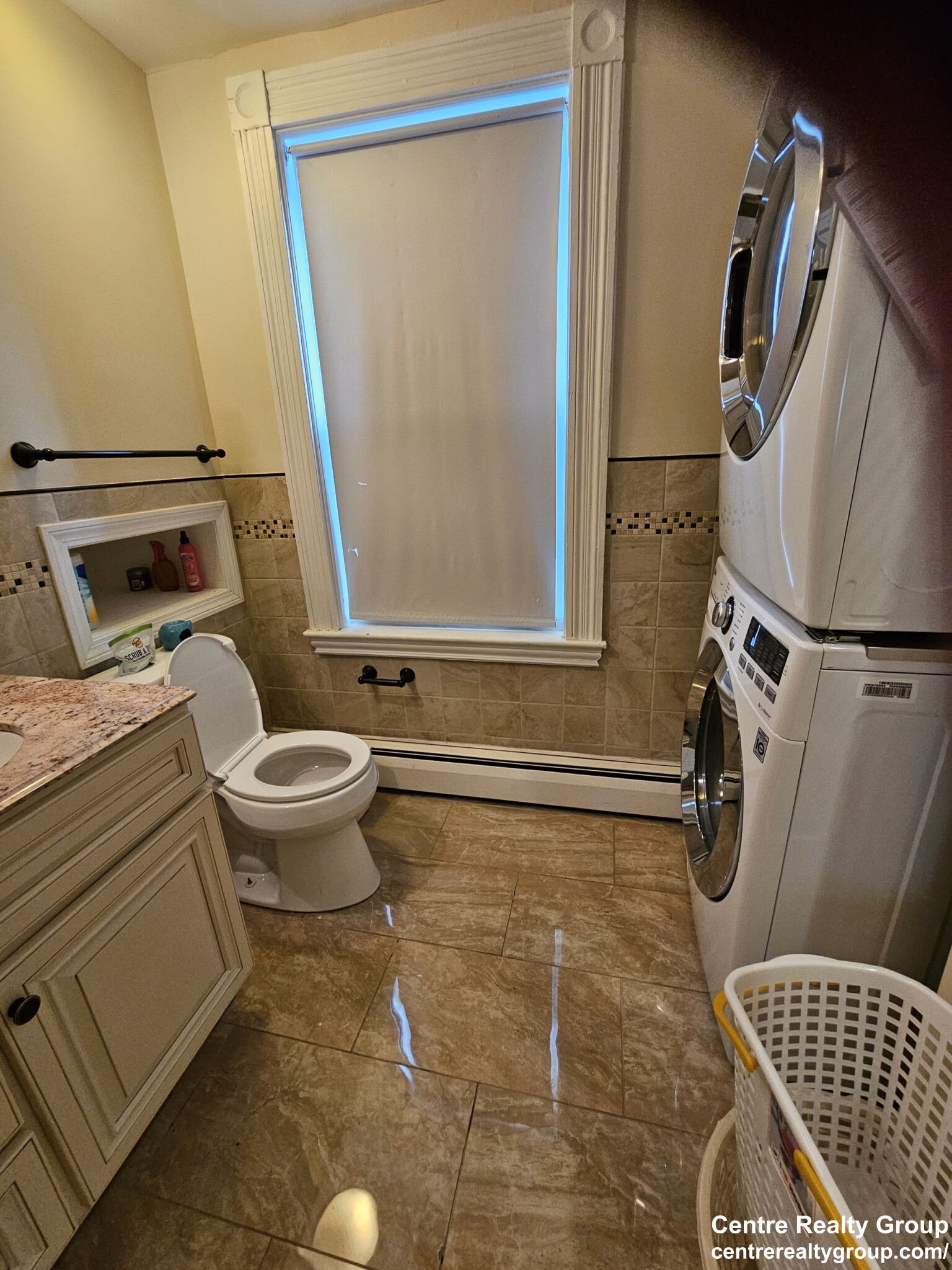 136 Middlesex Rd, Chestnut Hill