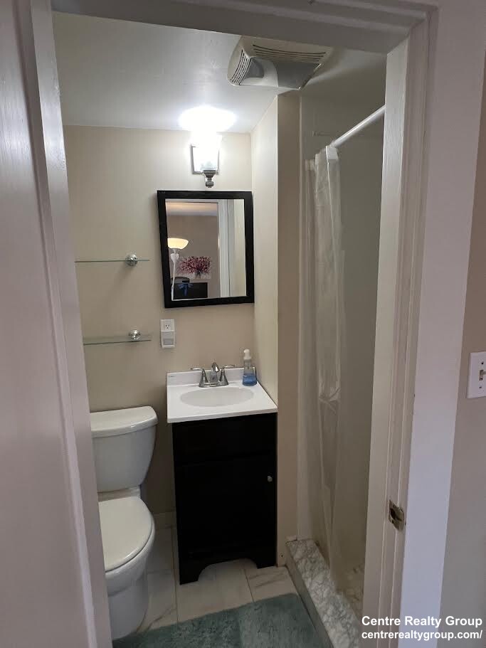 1056 Beacon St, Newton Centre