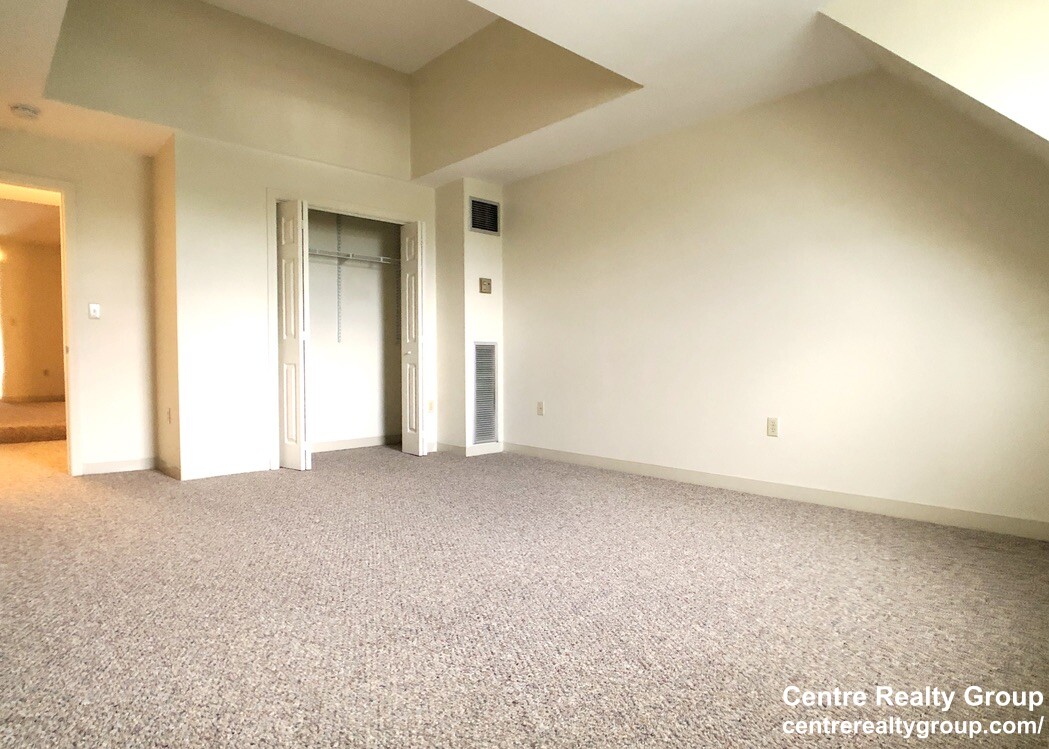 1600 Washington St, West Newton