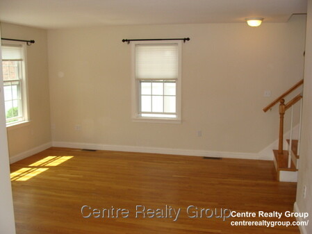 74 Chapel St, Nonantum