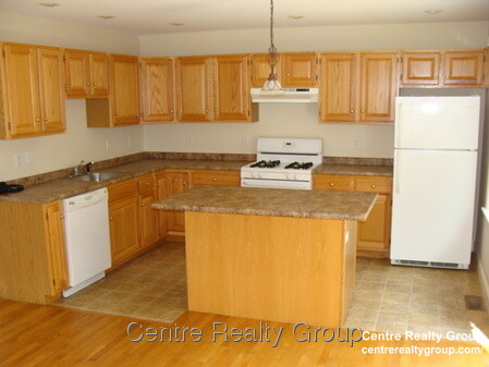 74 Chapel St, Nonantum