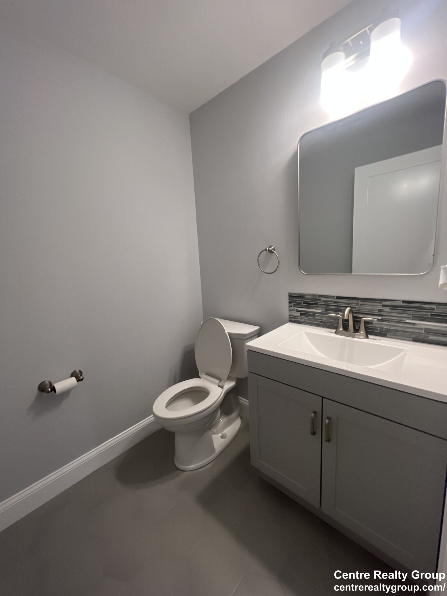 83 Parmenter Rd, South Side