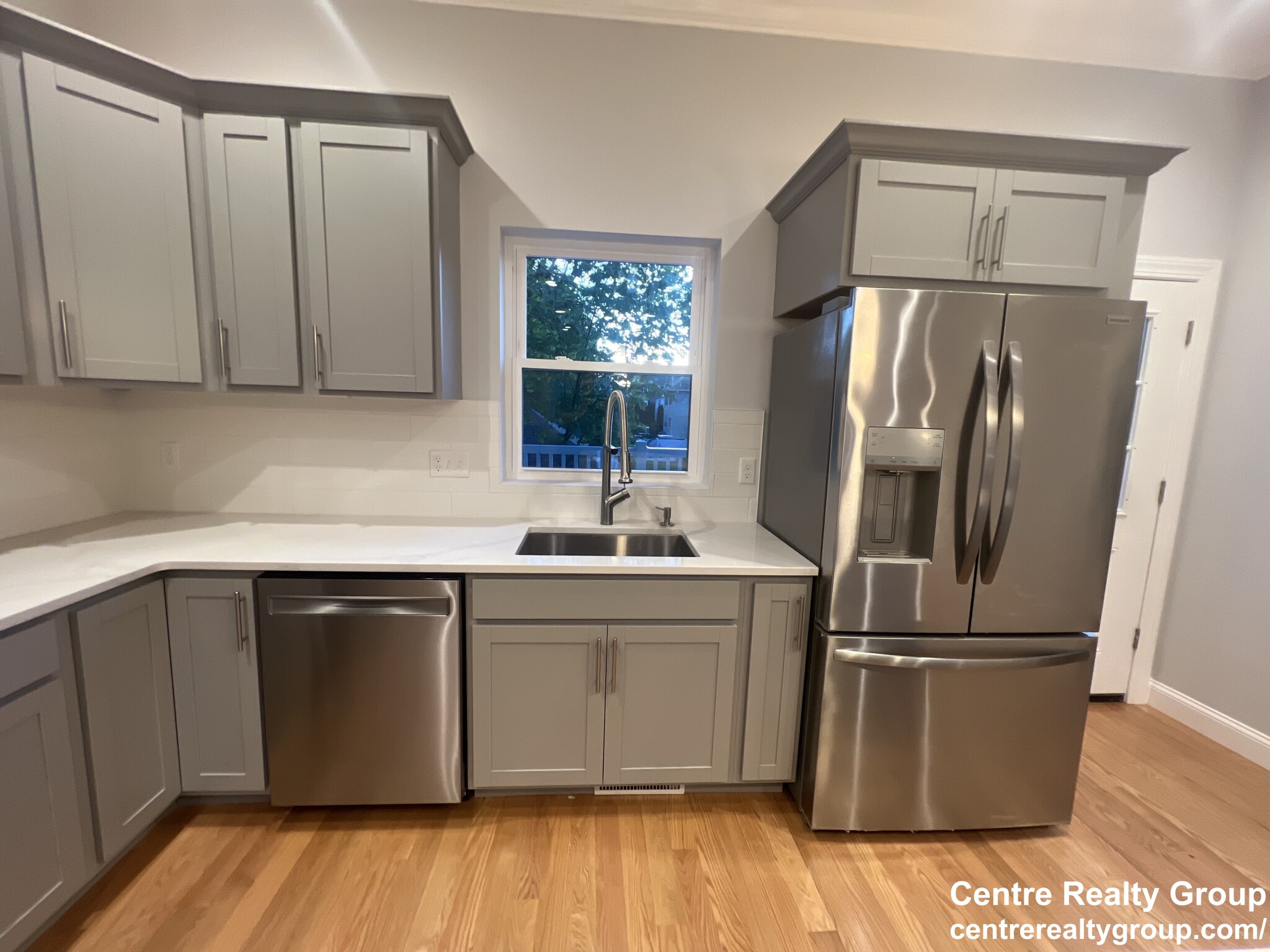 83 Parmenter Rd, South Side