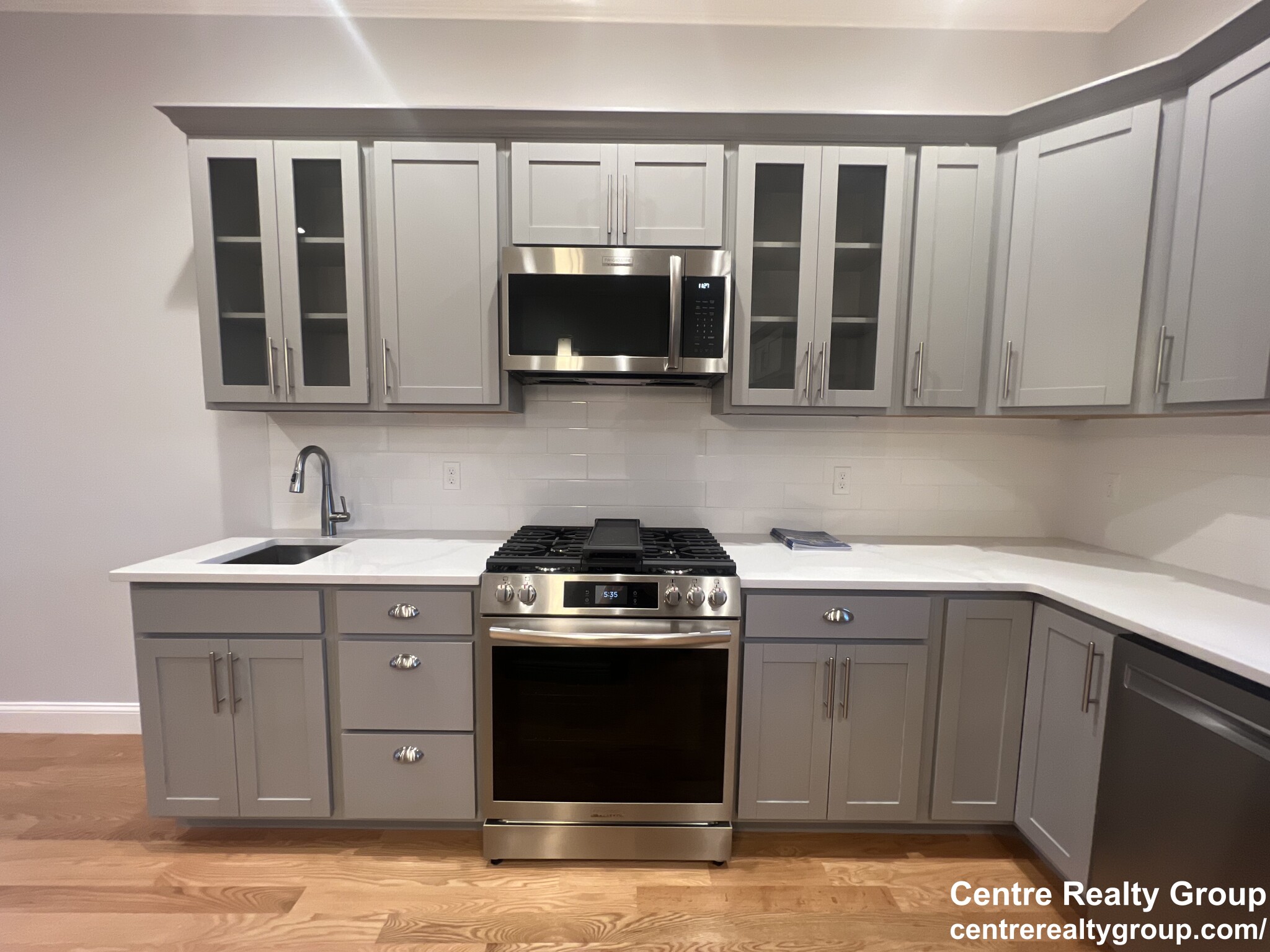 83 Parmenter Rd, South Side