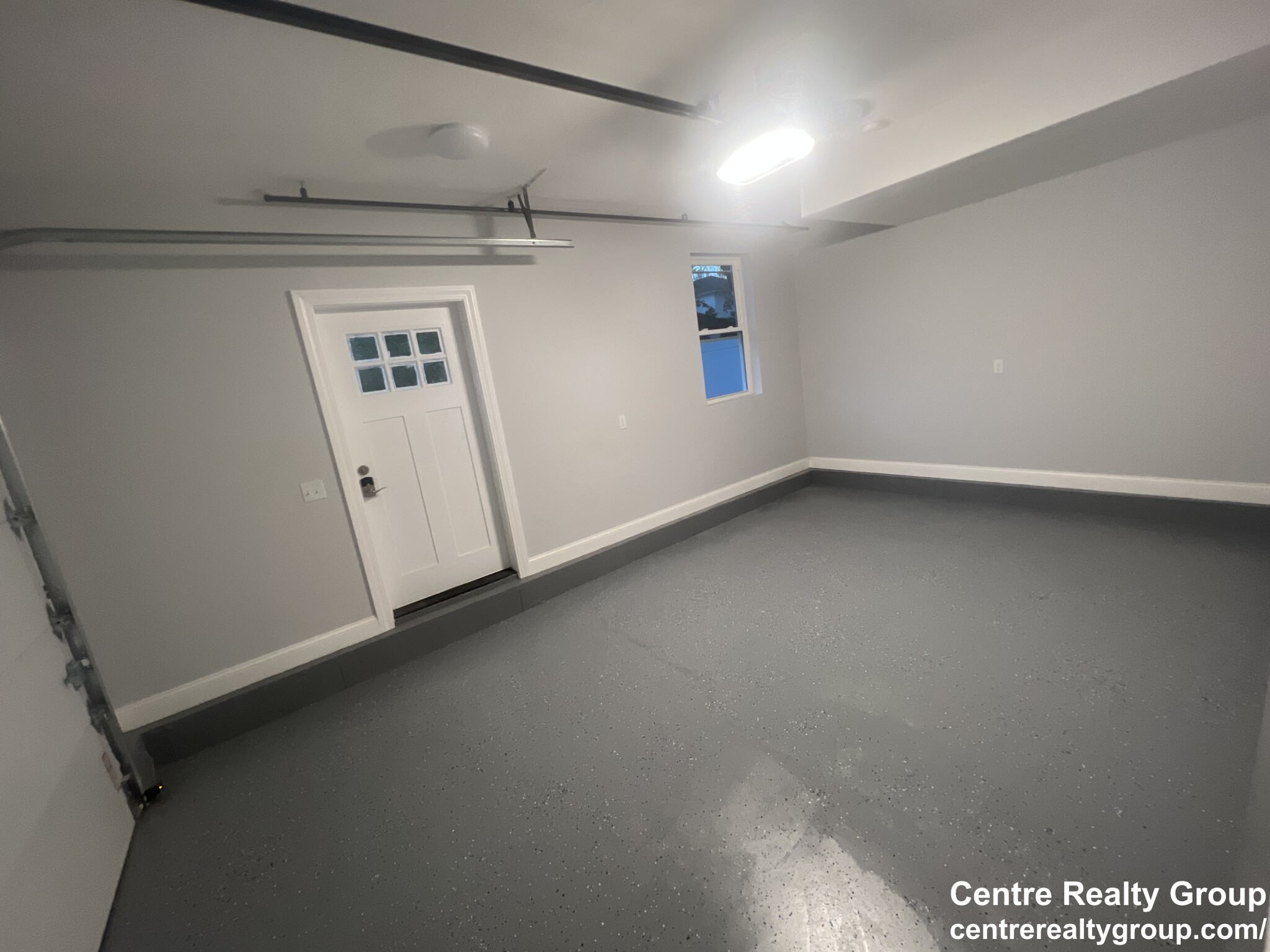 83 Parmenter Rd, South Side