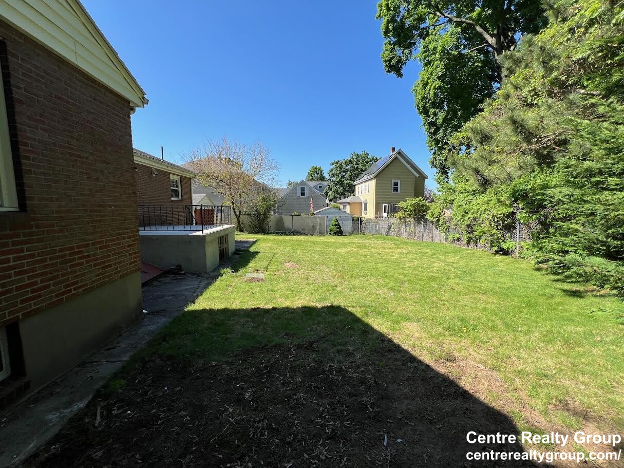 207 Cherry St, West Newton