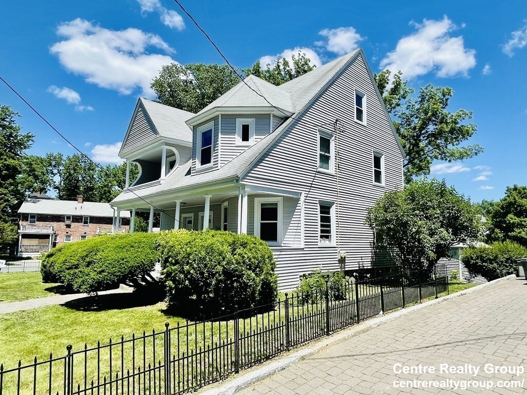 80 Central Ave, Newtonville