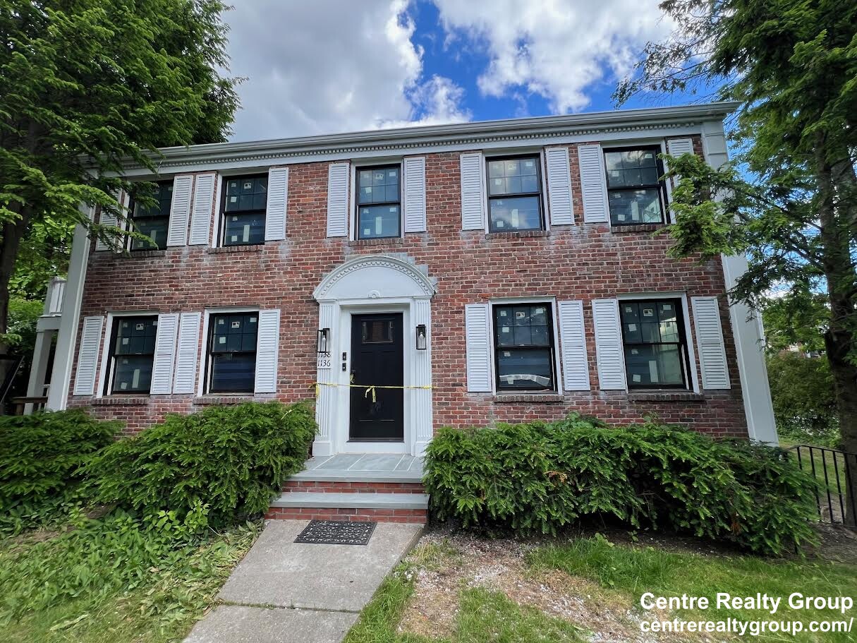 1136 Walnut St, Newton Highlands