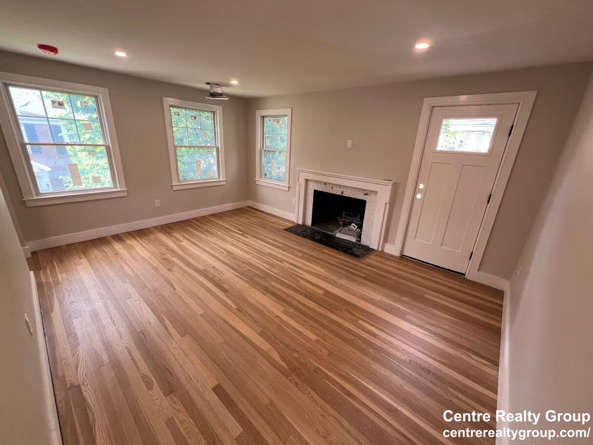 1136 Walnut St, Newton Highlands