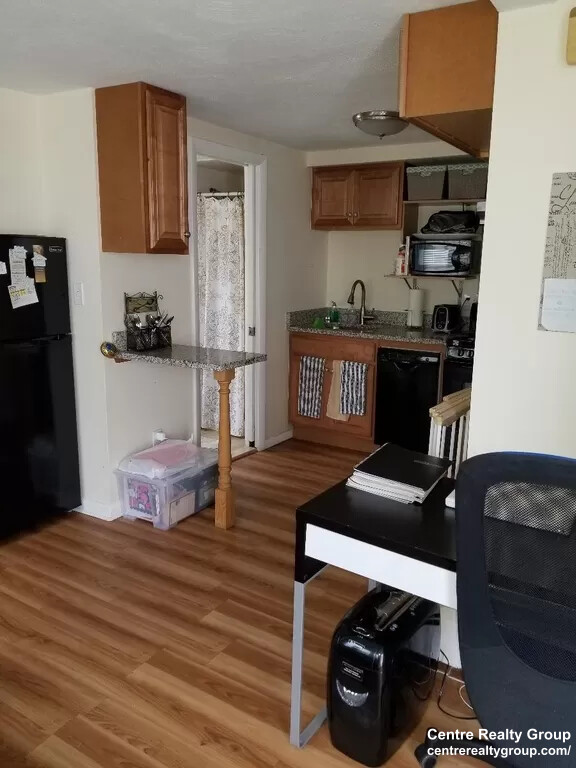 49 Harvard St, Banks Square