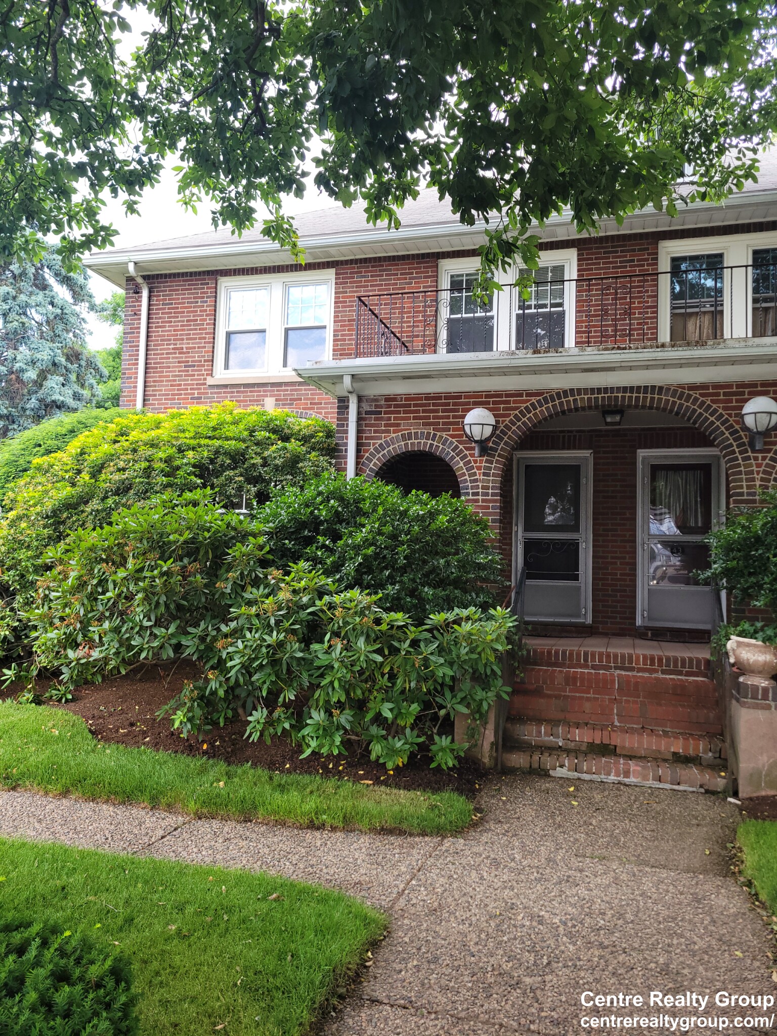 45 Jackson St, Thompsonville