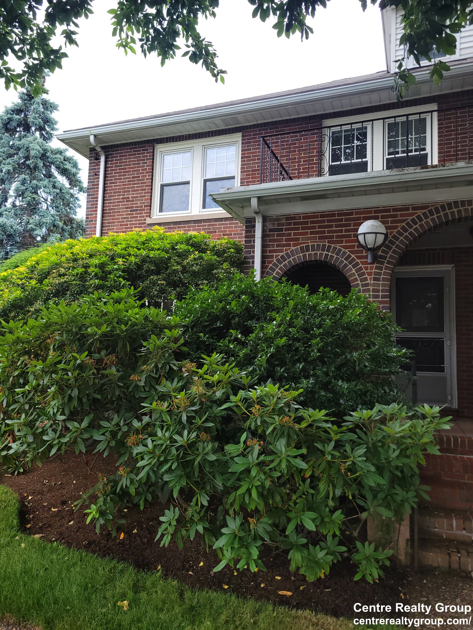 45 Jackson St, Thompsonville