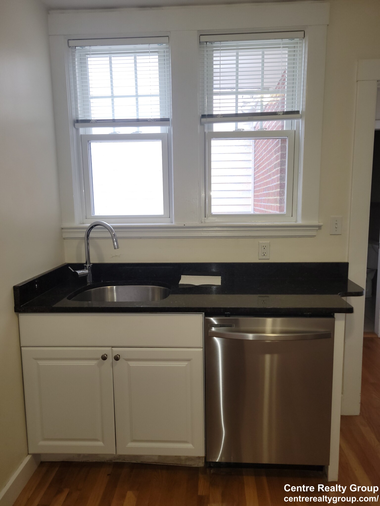 45 Jackson St, Thompsonville