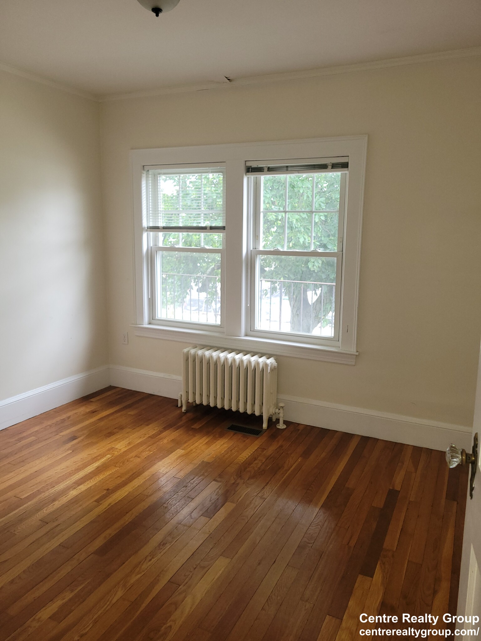 45 Jackson St, Thompsonville