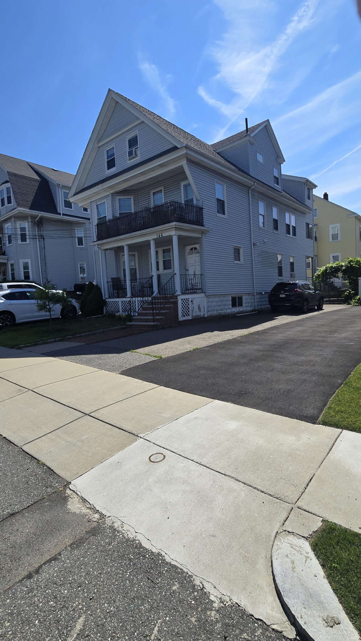 146 Hillside Rd, Watertown