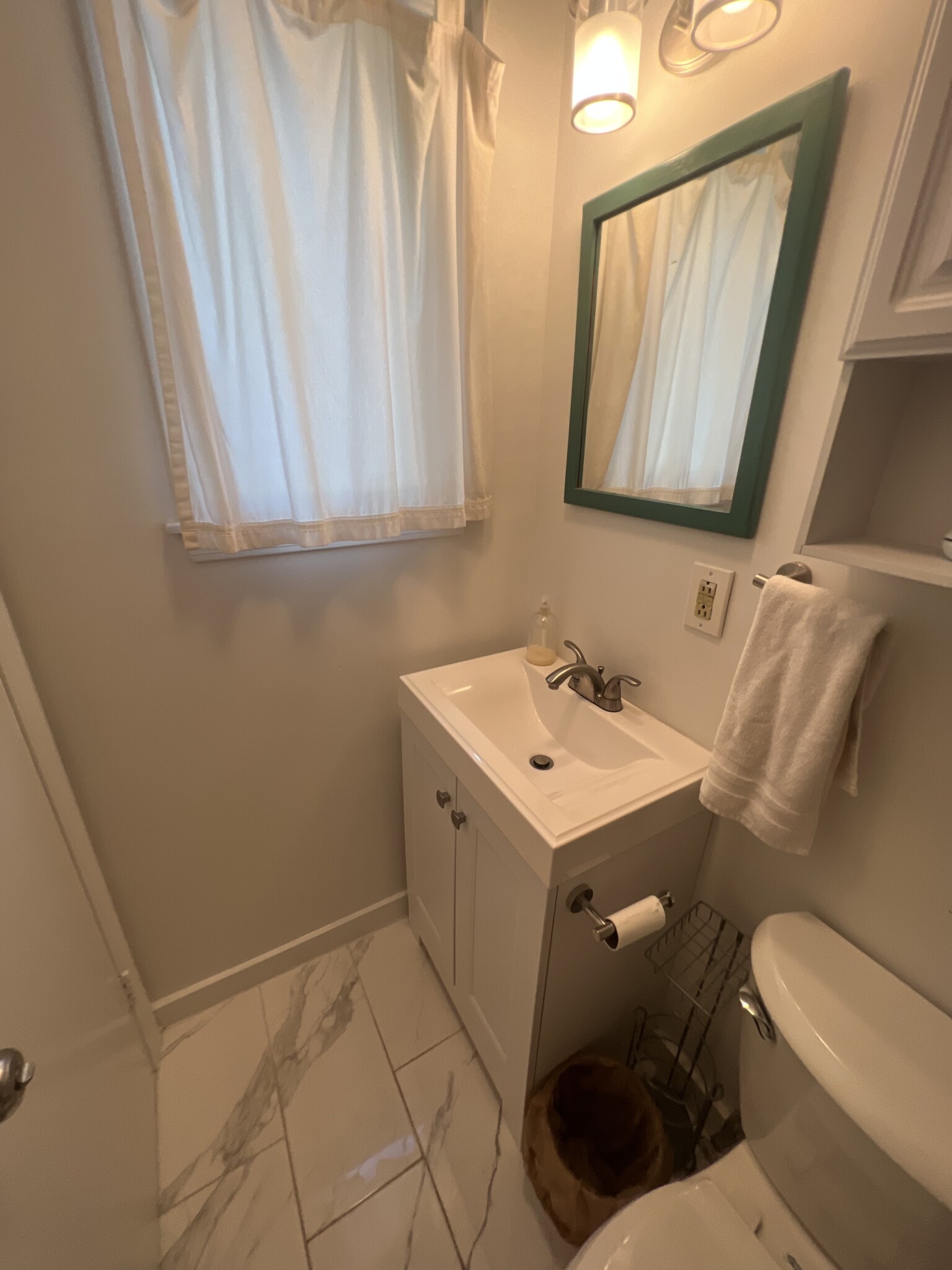 51 Bacon St, Banks Square