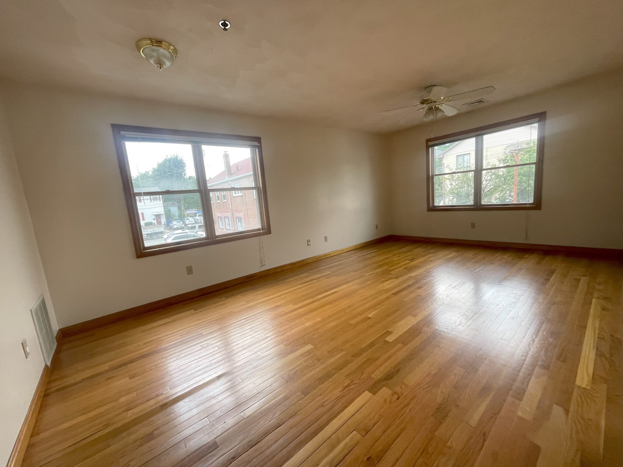 197 Newton St, South Side