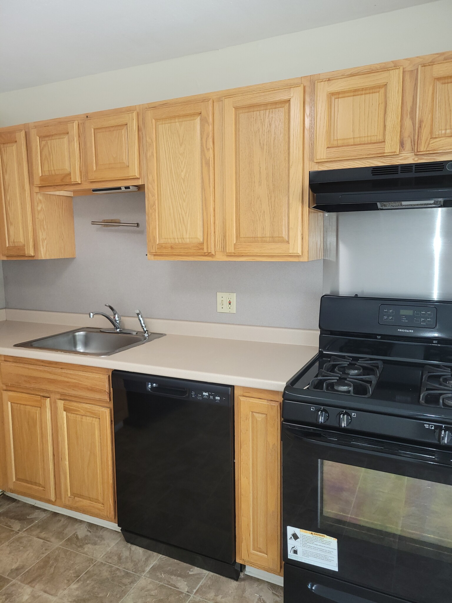 73 Hamlet St, Thompsonville