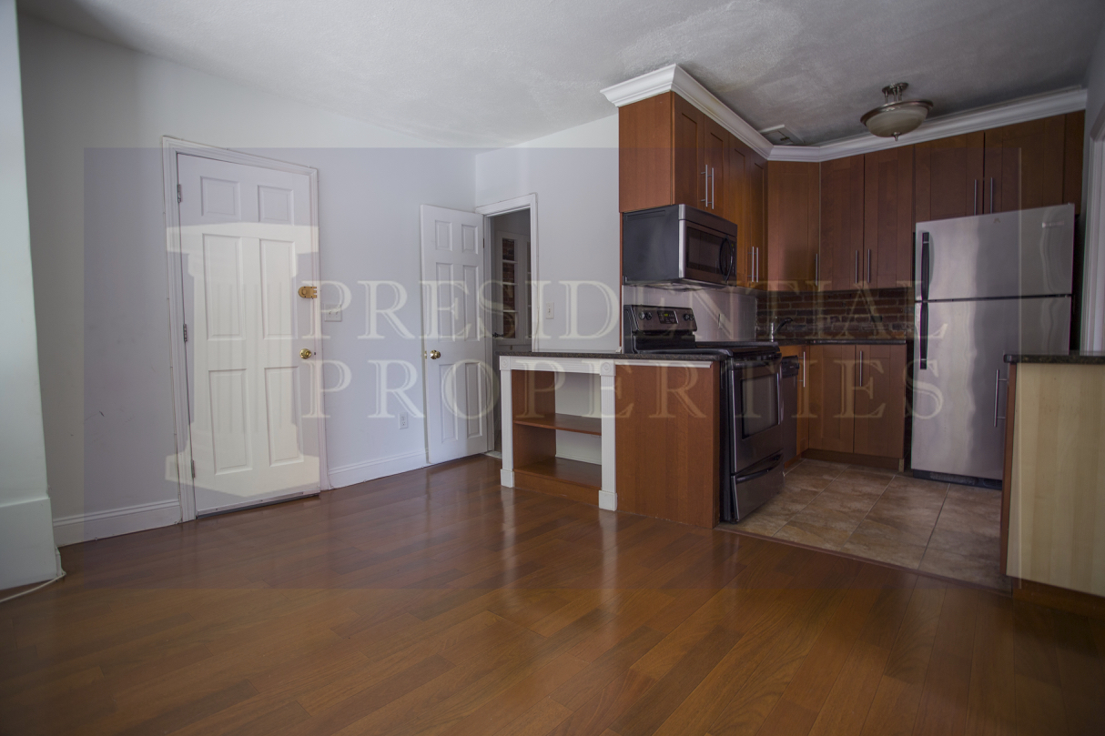 53 Irving St, Beacon Hill