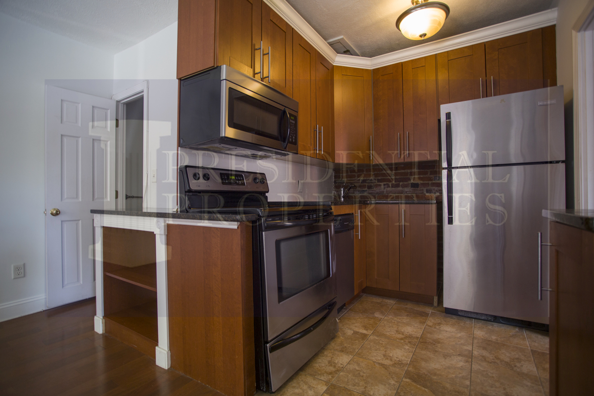 53 Irving St, Beacon Hill