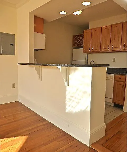 36 Queensberry St, Fenway