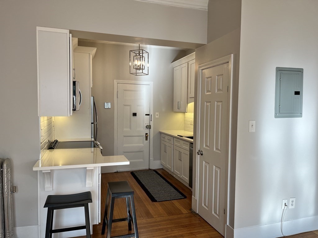 295 Commonwealth Ave, Back Bay