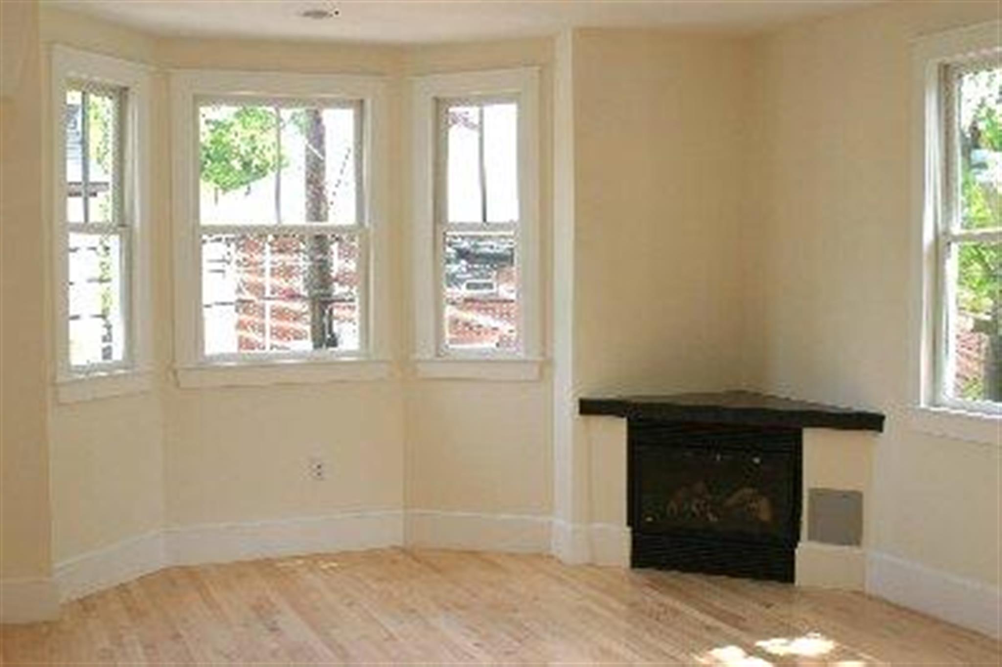 37 Chester St, Davis Square