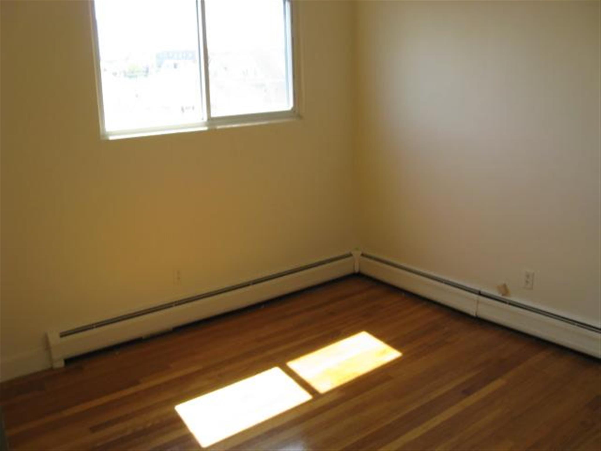 52 Bonair St, Gilman Square