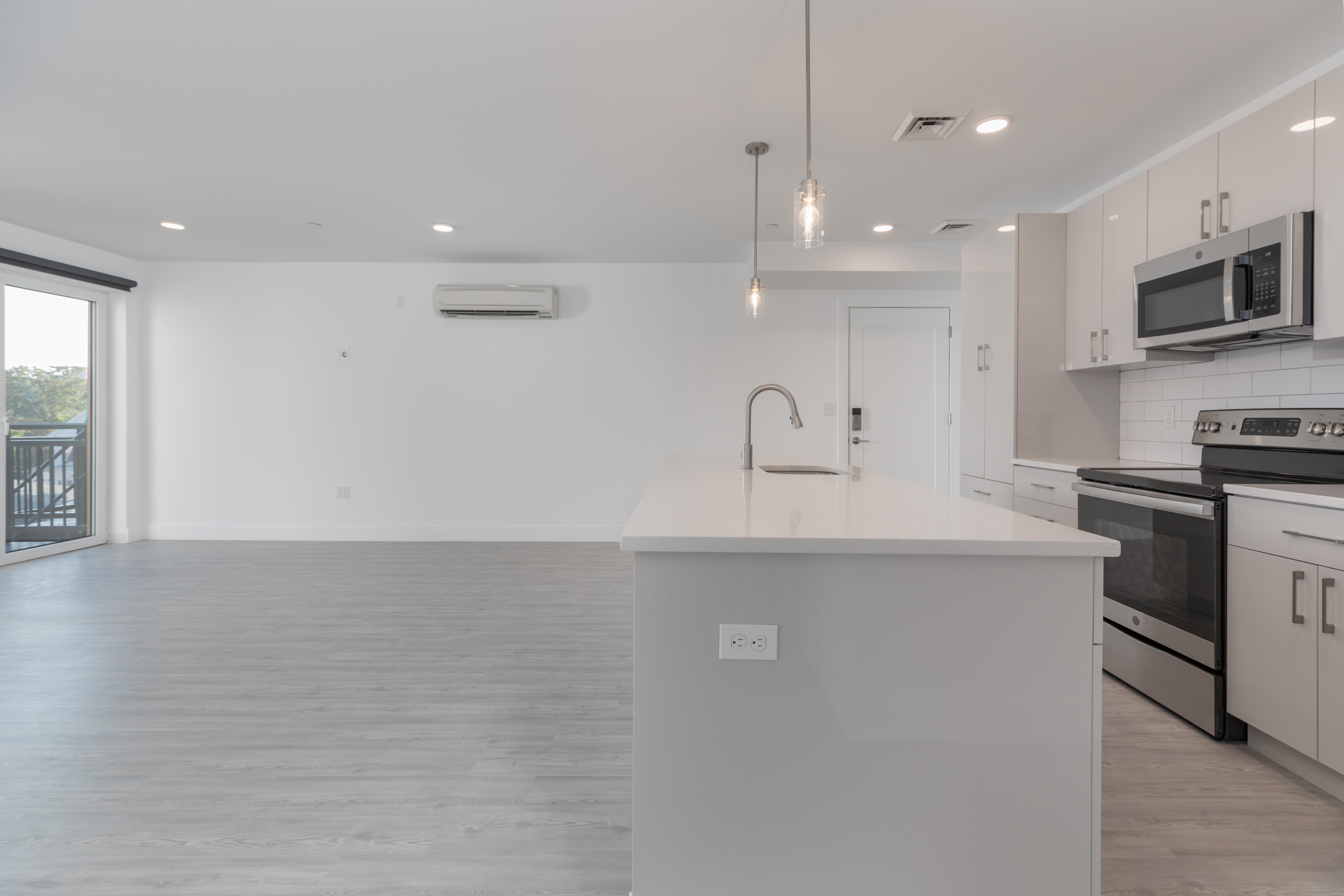 42 North Beacon St, Allston