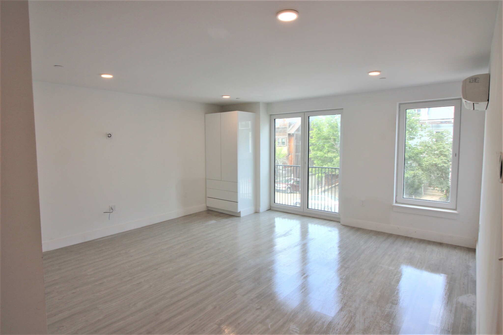 42 North Beacon St, Allston