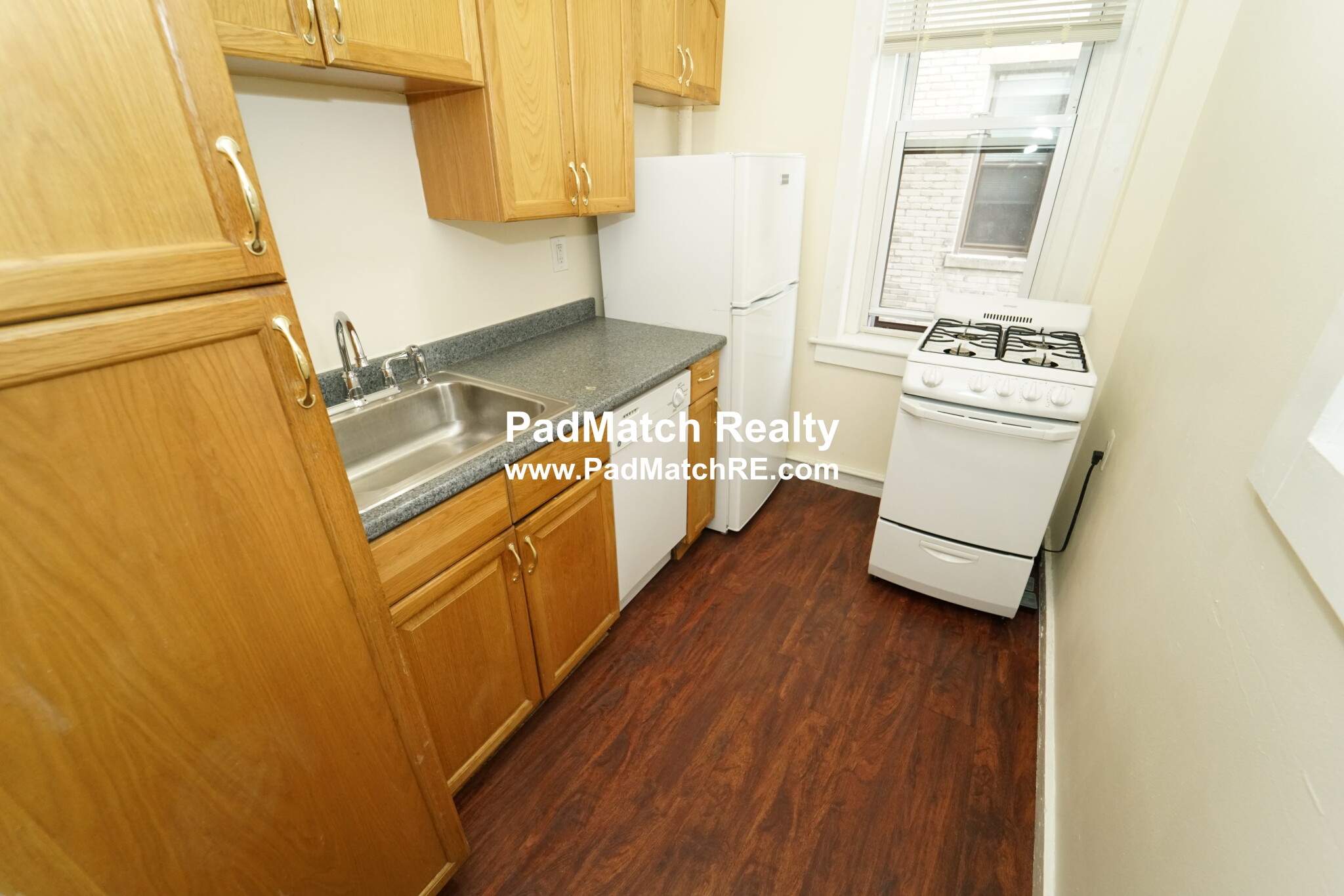 364 Riverway, Mission Hill