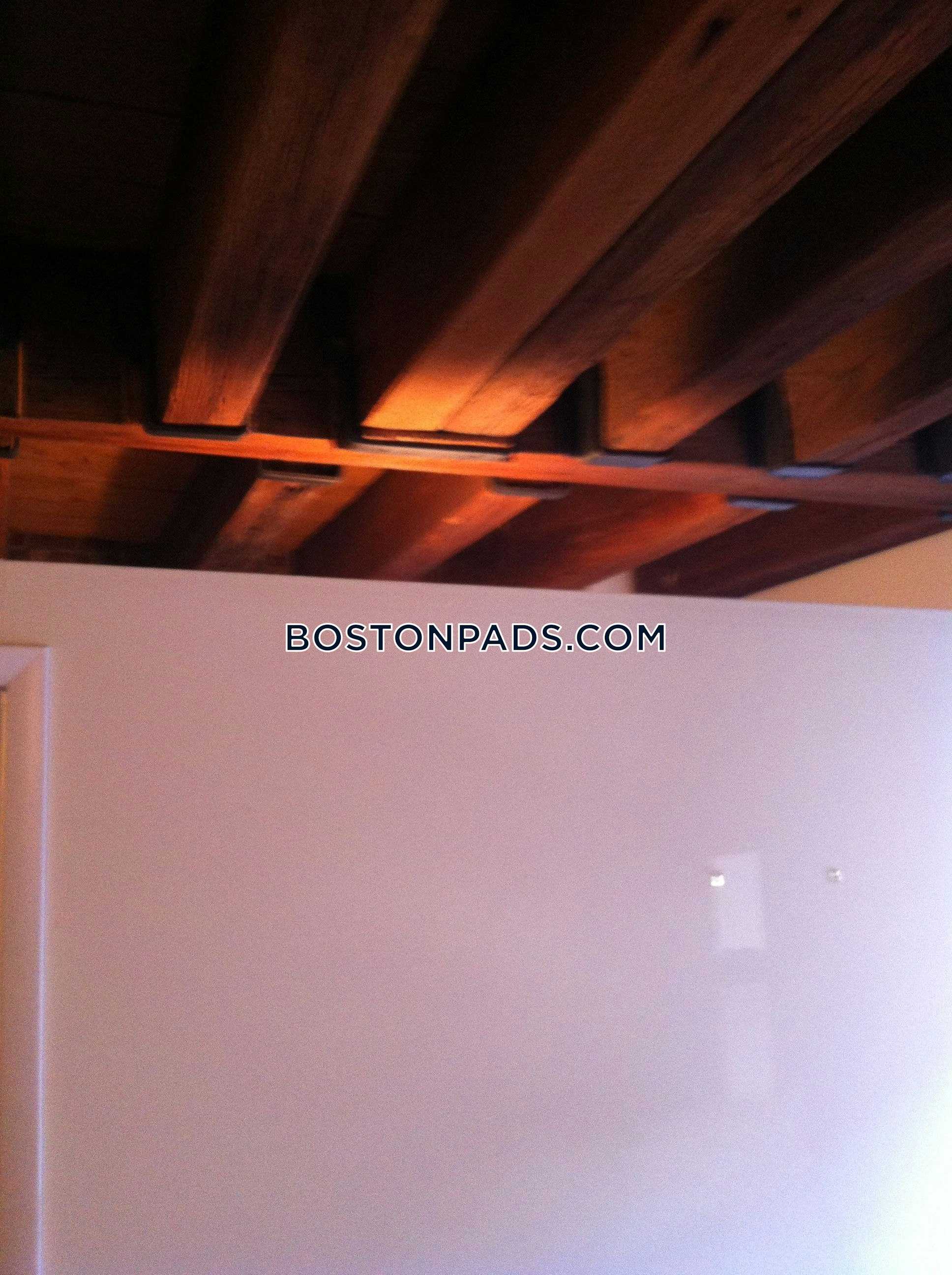 99 Fulton St, North End