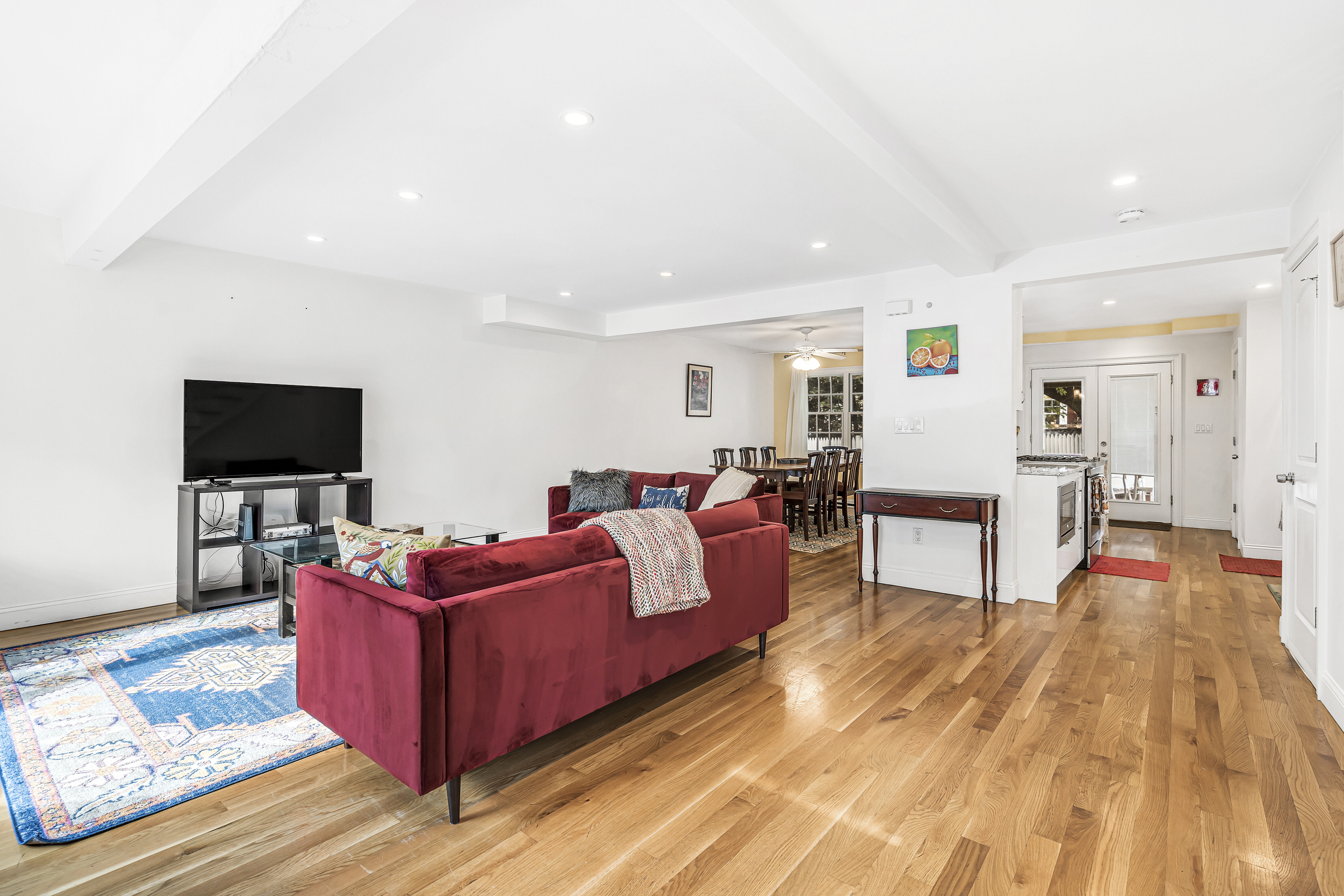 12 Bradbury St, Allston