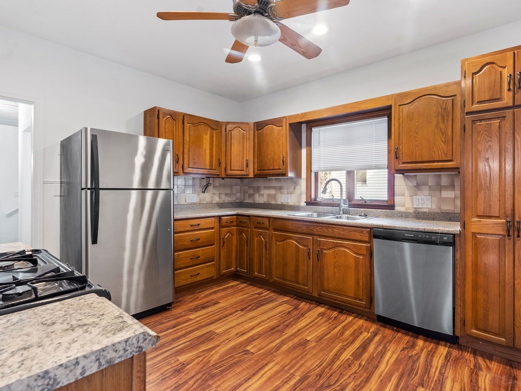 42 Gold Star Rd, North Cambridge