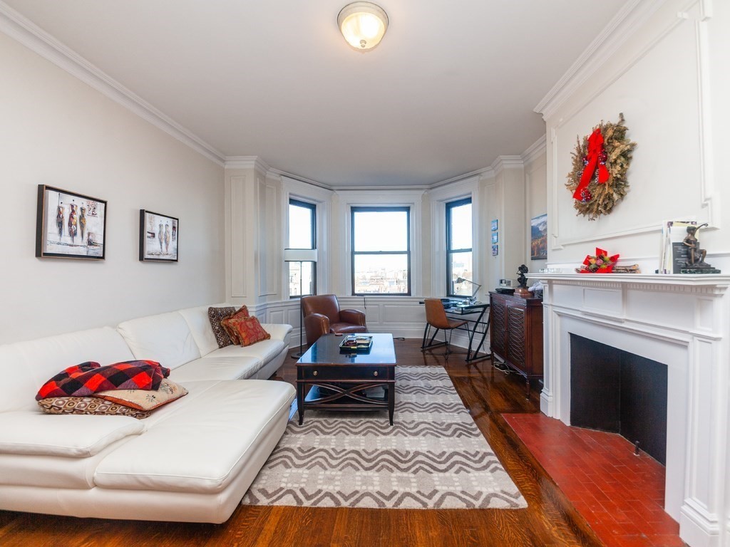 466 Commonwealth Ave, Back Bay