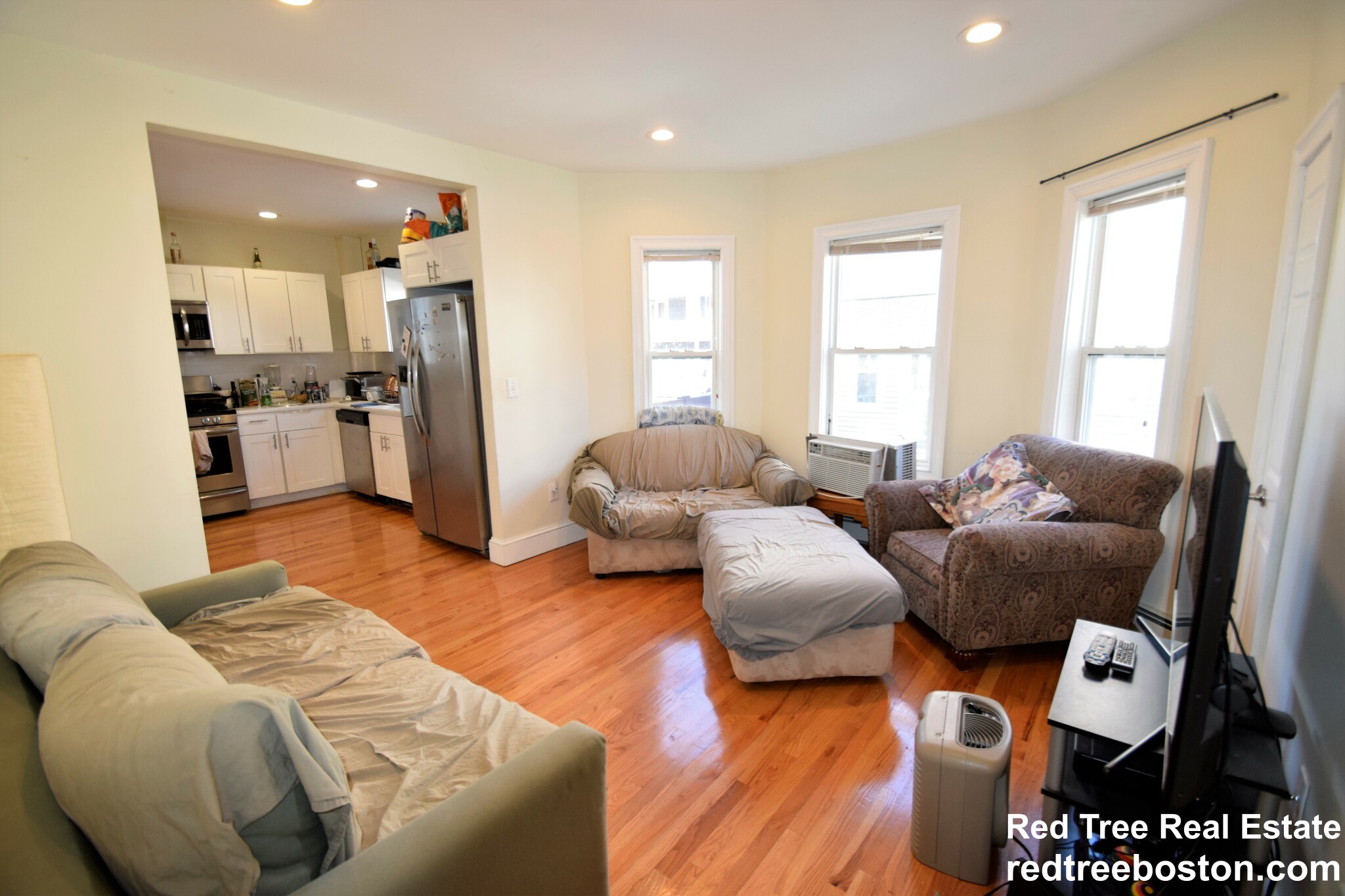 9 Winter Hill Rd, Medford