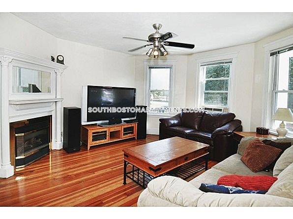 1326 Columbia Rd, South Boston