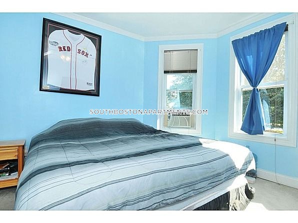 1326 Columbia Rd, South Boston