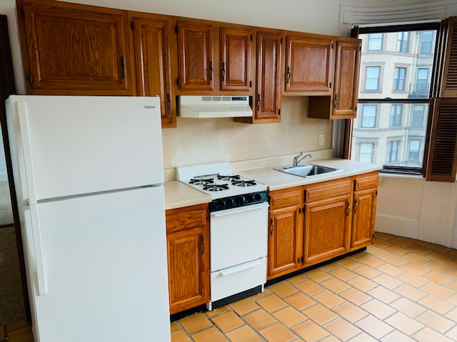 371 Commonwealth Ave, Back Bay