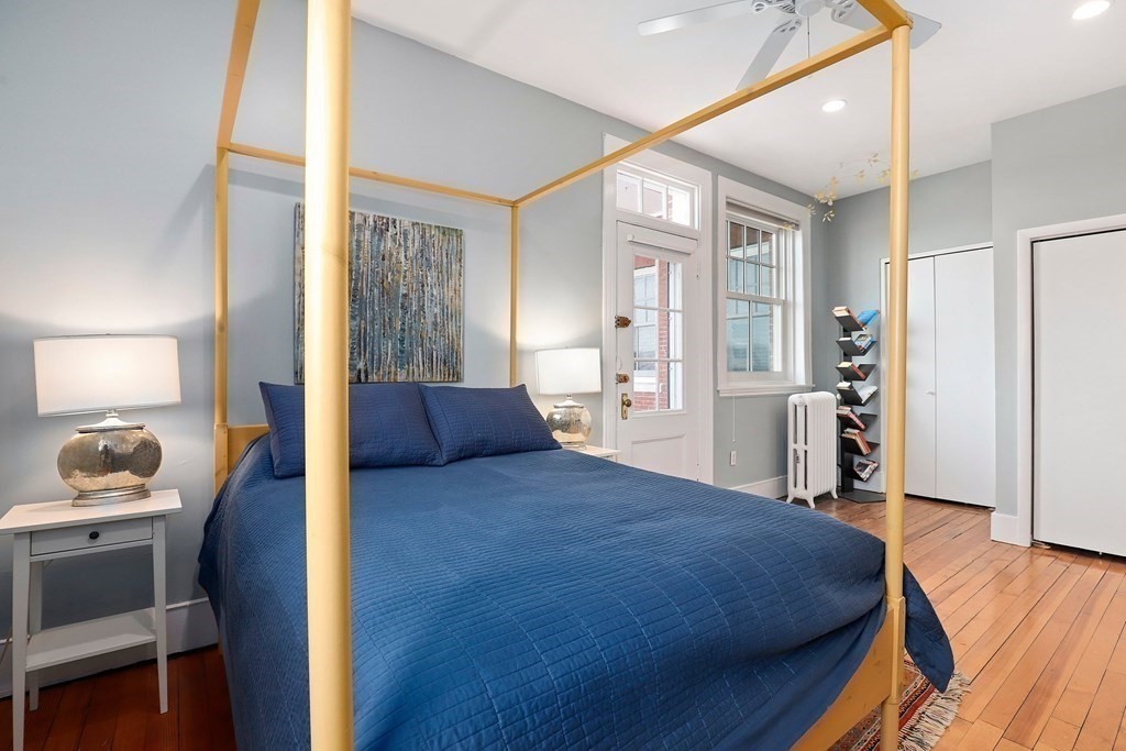 371 Harvard St, Harvard Square