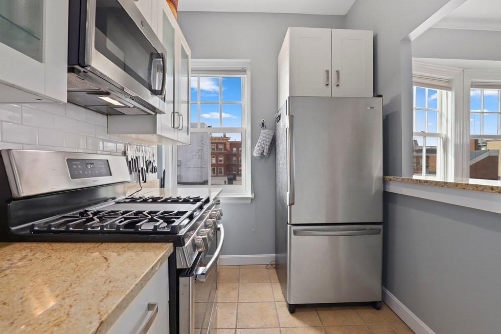 371 Harvard St, Harvard Square