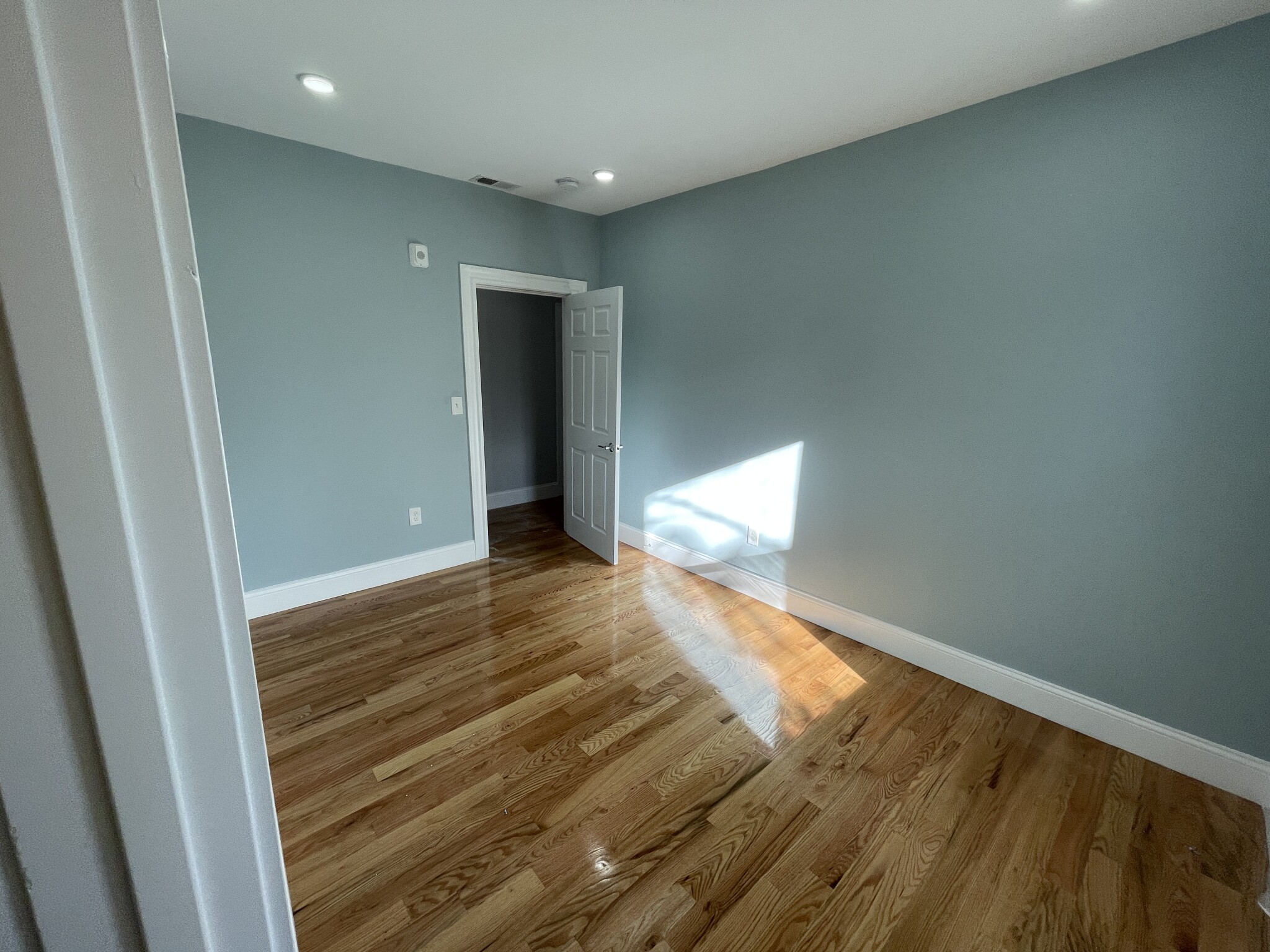 372 Beacon St, Porter Square