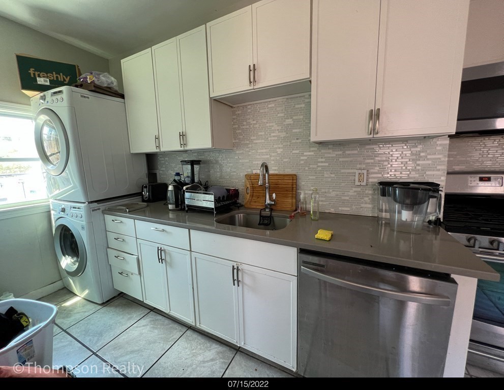 372 Medford St, Winter Hill