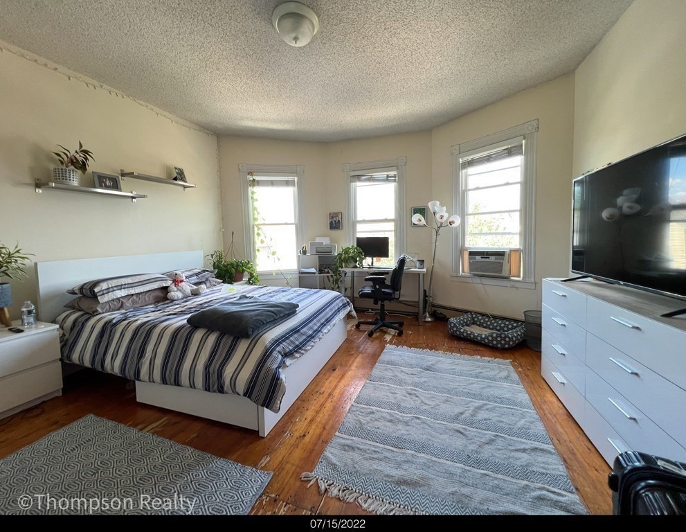 372 Medford St, Winter Hill