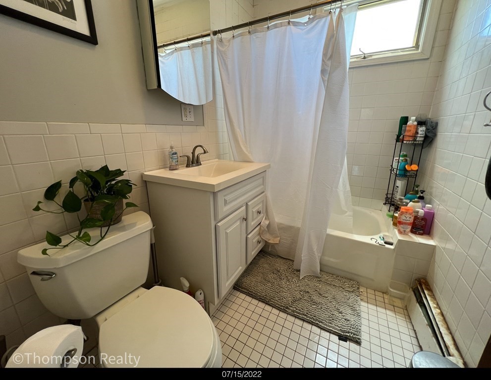 372 Medford St, Winter Hill