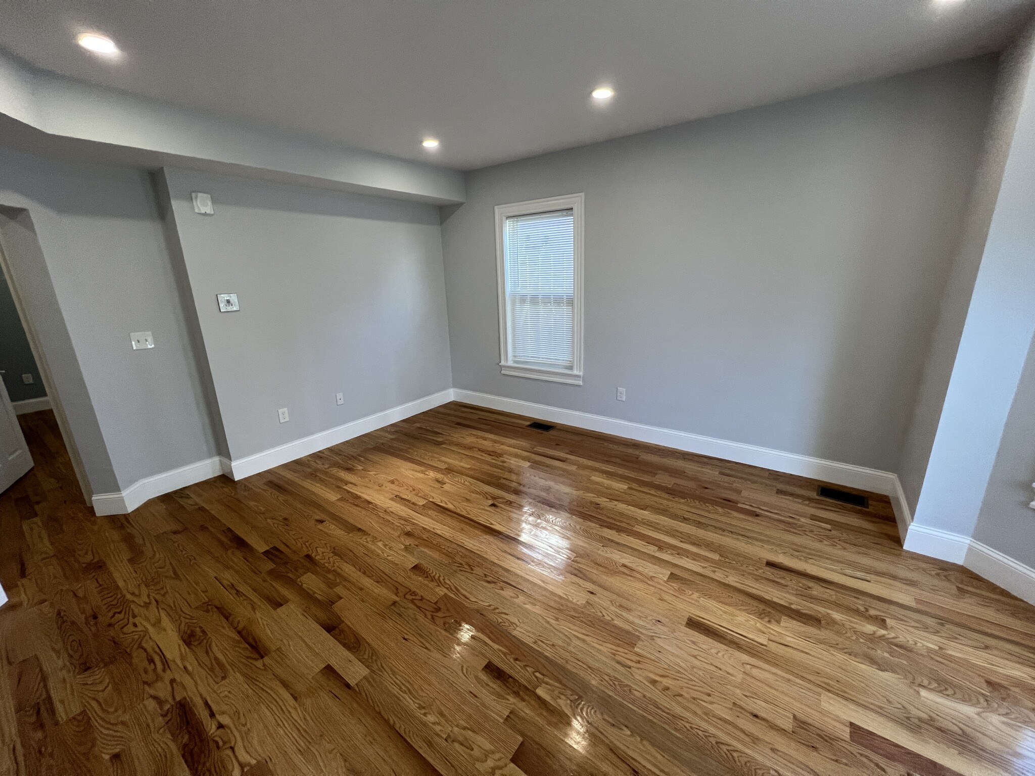 374 Oxford St, Porter Square